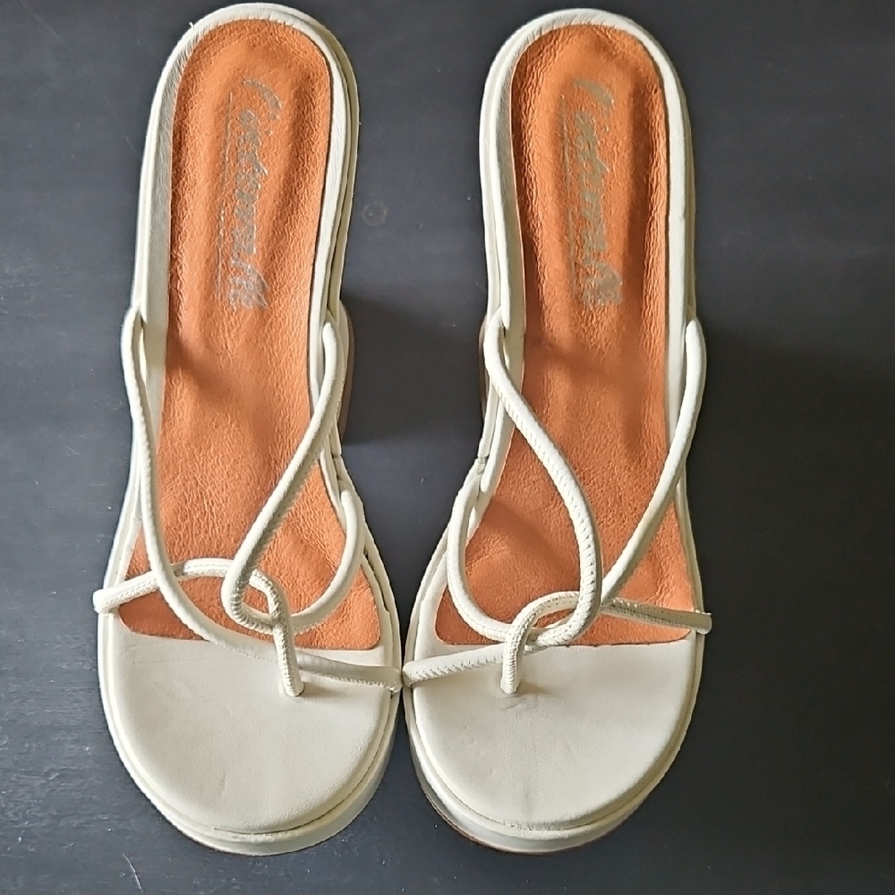 L'intervalle Women's Cream Sandals